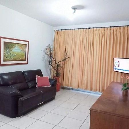 Apartamento Familia A 10 Mim Da Praia Do Forte Em Cabo Frio Extérieur photo